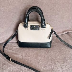 Kate spade mini bag. Brand new, never used. Great condition.